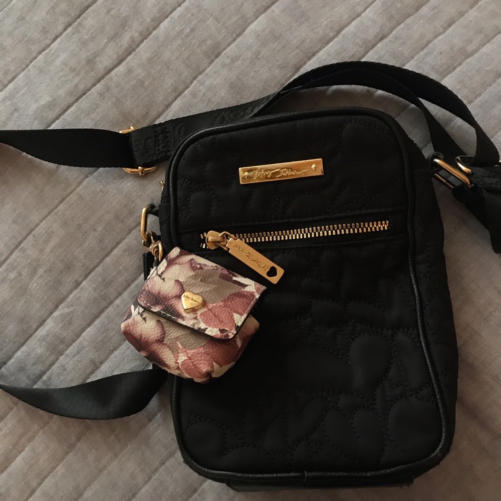 NWOT Betsy Johnson Black/Gold Crossbody With Floral AirPods Case